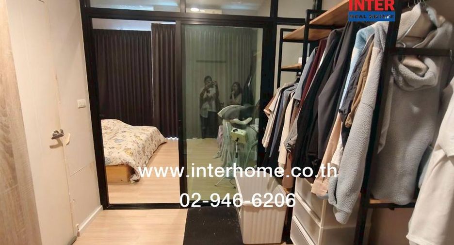 For sale 3 bedrooms townhouse in Phasi Charoen, Bangkok