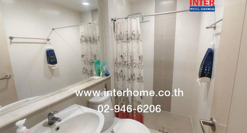 For sale 3 bedrooms townhouse in Phasi Charoen, Bangkok