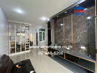 出租 和 出售 4 卧室 联排别墅 在 Khlong Sam Wa, 曼谷