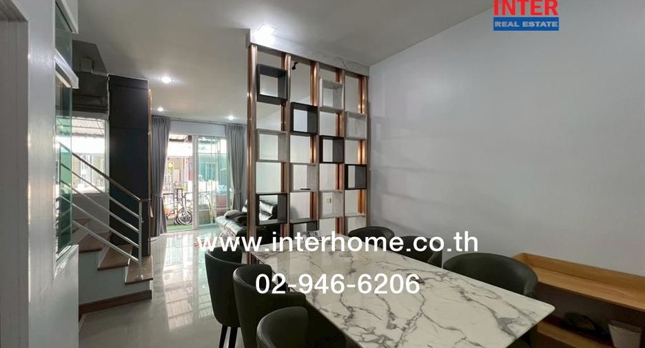 For rent and for sale 4 bedrooms townhouse in Khlong Sam Wa, Bangkok