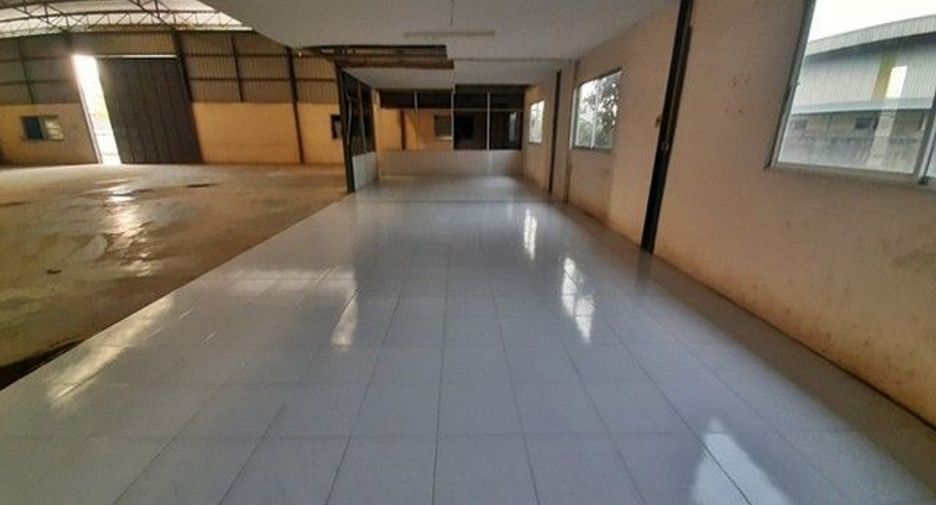 For sale 1 bed warehouse in Ban Bueng, Chonburi