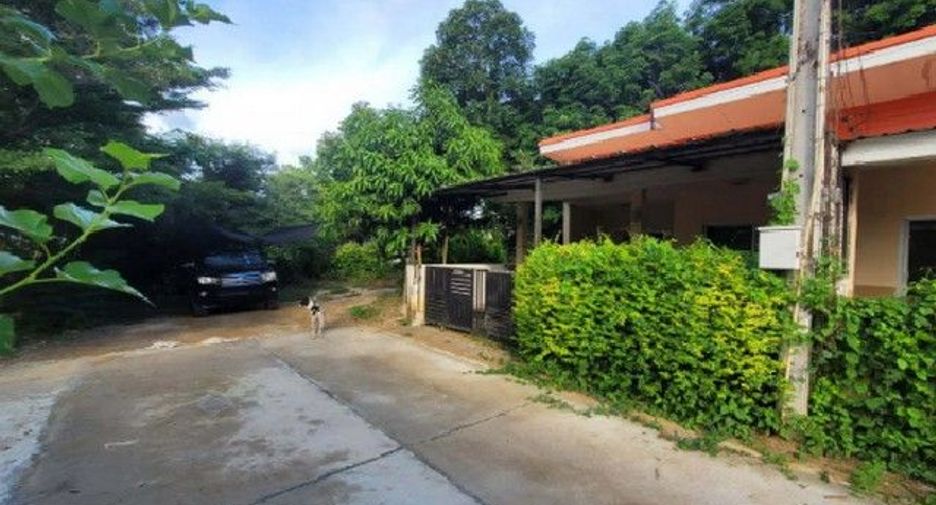 Casa adosada en venta de 1 habitaciones en Ban Khai, Rayong