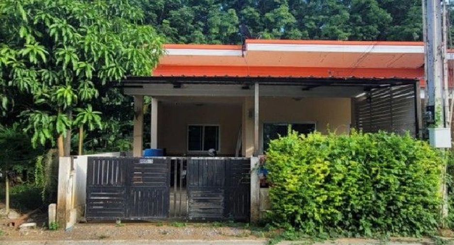 Casa adosada en venta de 1 habitaciones en Ban Khai, Rayong