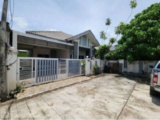 Haus zum Kauf mit 1 Zimmer in Khiri Rat Nikhom, Surat Thani
