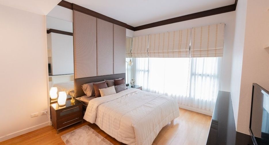 For sale 2 bedrooms condo in Yan Nawa, Bangkok