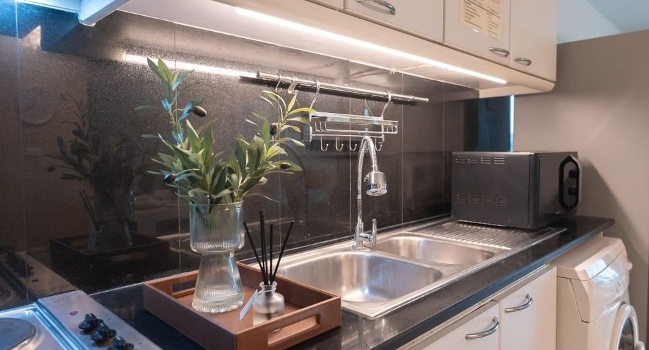 For sale 2 bedrooms condo in Yan Nawa, Bangkok