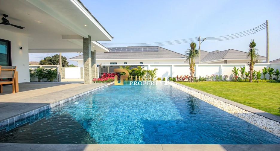 For sale 4 bedrooms villa in Hua Hin, Prachuap Khiri Khan