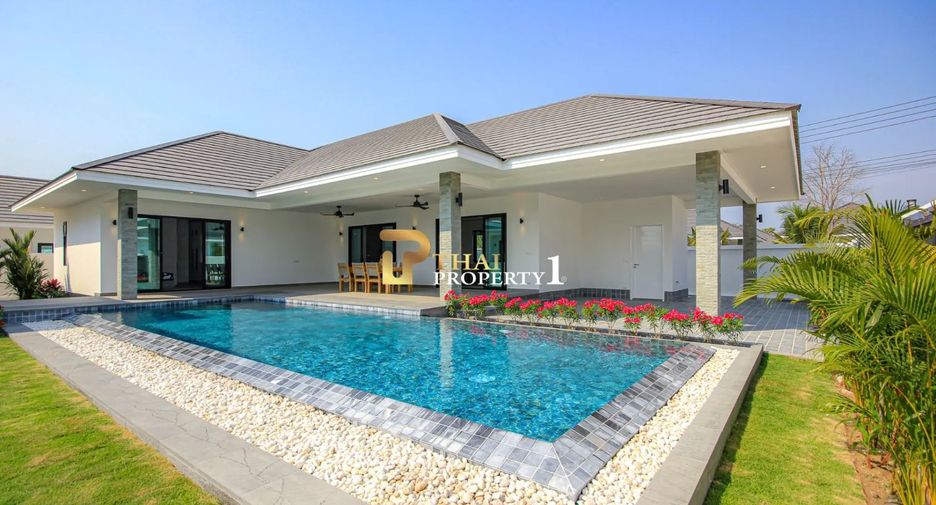 For sale 4 bedrooms villa in Hua Hin, Prachuap Khiri Khan