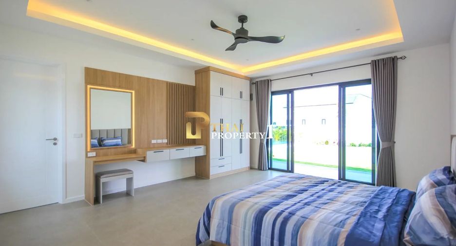 For sale 4 bedrooms villa in Hua Hin, Prachuap Khiri Khan