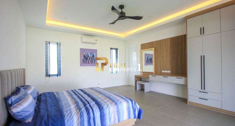 For sale 4 bedrooms villa in Hua Hin, Prachuap Khiri Khan