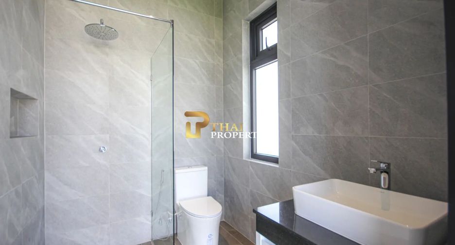 For sale 4 bedrooms villa in Hua Hin, Prachuap Khiri Khan