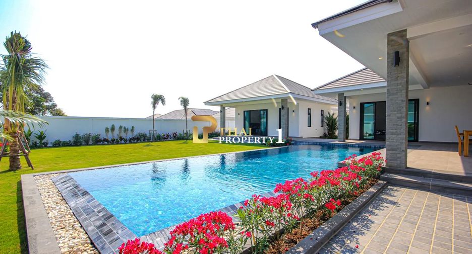 For sale 4 bedrooms villa in Hua Hin, Prachuap Khiri Khan