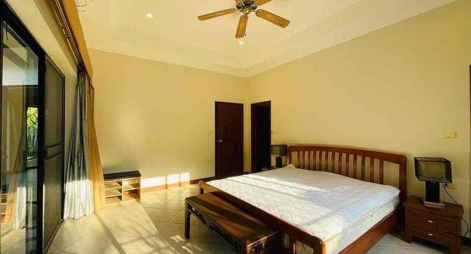 À louer 3 chambres villa à Bang Lamung, Chonburi