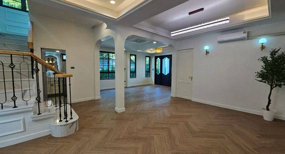 Haus zum Kauf mit 4 Zimmer in Mueang Chiang Mai, Chiang Mai