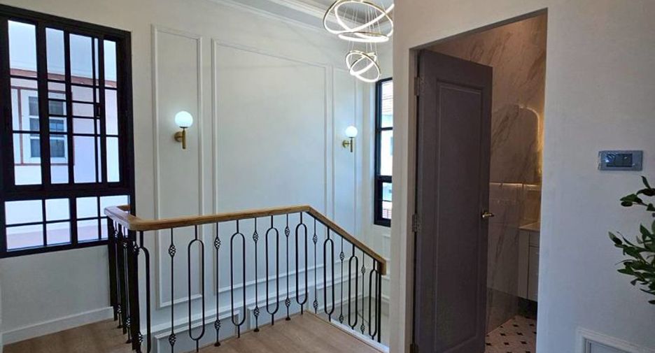 Haus zum Kauf mit 4 Zimmer in Mueang Chiang Mai, Chiang Mai