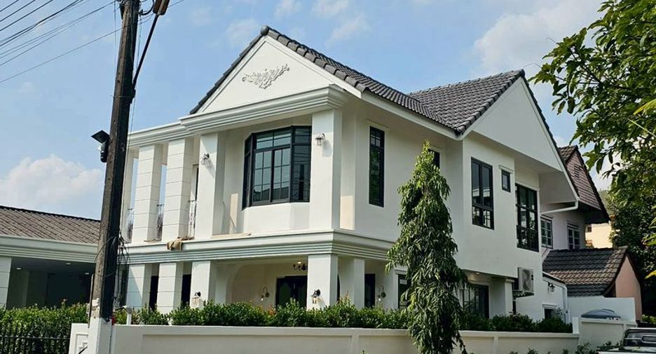 Haus zum Kauf mit 4 Zimmer in Mueang Chiang Mai, Chiang Mai