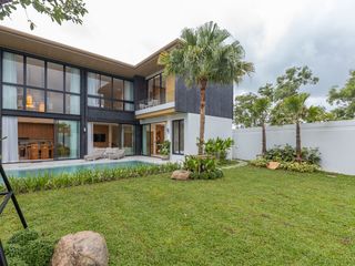 For rent and for sale 5 bedrooms villa in Mueang Phuket, Phuket