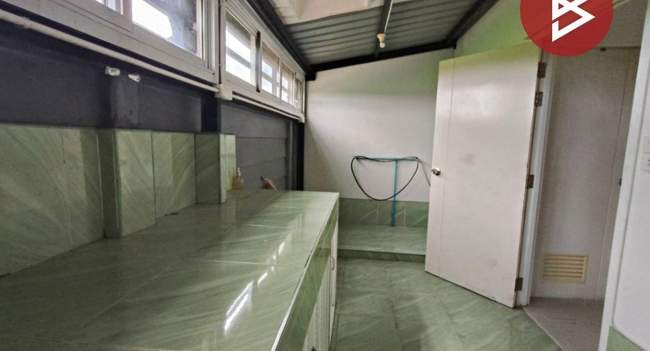 For sale 3 bedrooms townhouse in Khlong Luang, Pathum Thani
