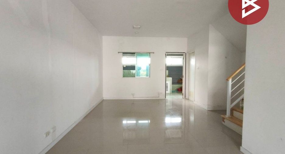 For sale 3 bedrooms townhouse in Khlong Luang, Pathum Thani