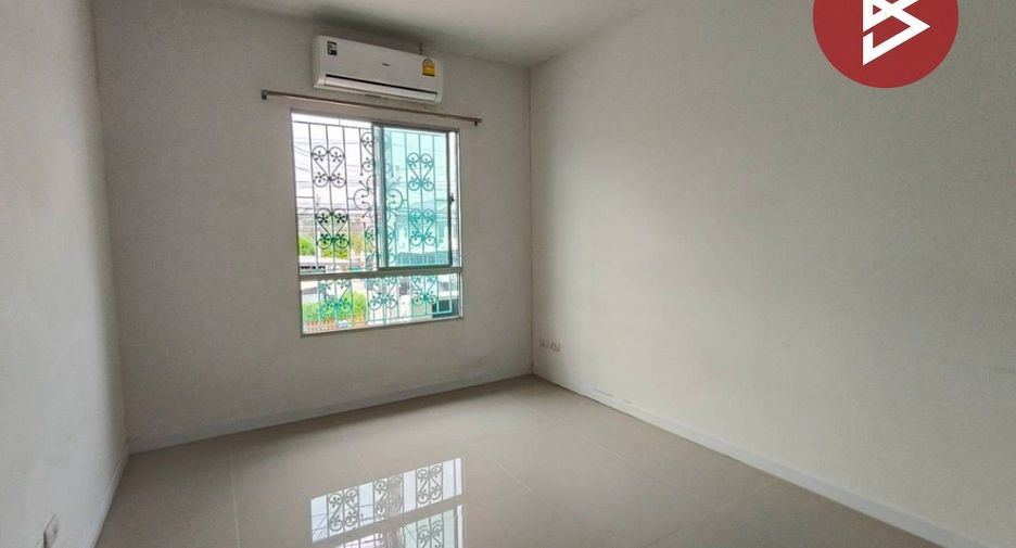 For sale 3 bedrooms townhouse in Khlong Luang, Pathum Thani