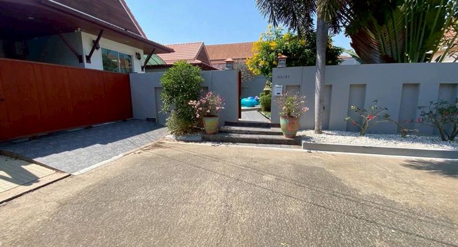 Villa zur Miete und zum Kauf mit 3 Zimmer in Bang Lamung, Chonburi