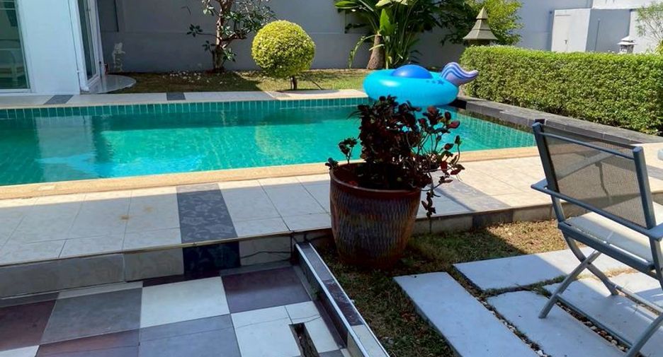 Villa zur Miete und zum Kauf mit 3 Zimmer in Bang Lamung, Chonburi