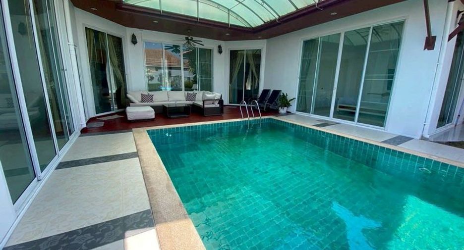 Villa zur Miete und zum Kauf mit 3 Zimmer in Bang Lamung, Chonburi