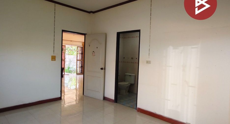 Haus zum Kauf mit 3 Zimmer in Sam Phran, Nakhon Pathom