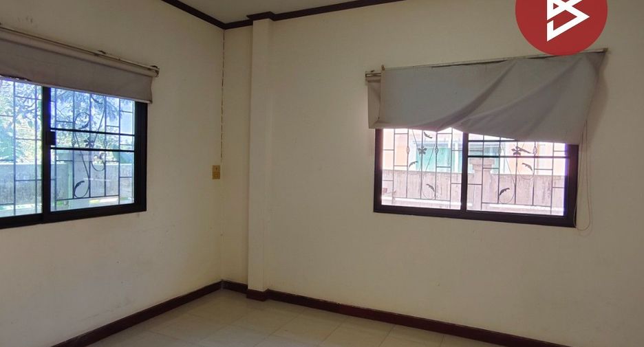 Haus zum Kauf mit 3 Zimmer in Sam Phran, Nakhon Pathom