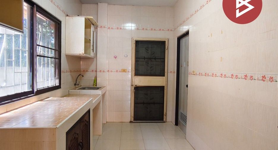 Haus zum Kauf mit 3 Zimmer in Sam Phran, Nakhon Pathom