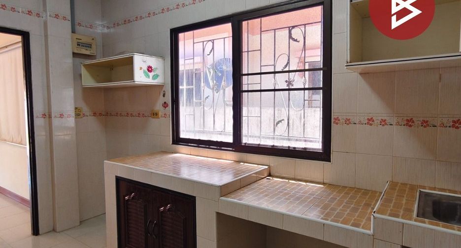 Haus zum Kauf mit 3 Zimmer in Sam Phran, Nakhon Pathom