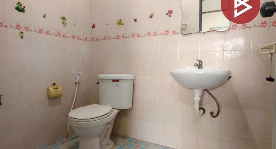 Haus zum Kauf mit 3 Zimmer in Sam Phran, Nakhon Pathom