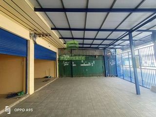 Gewerbefläche zum Kauf mit 3 Zimmer in Bang Yai, Nonthaburi