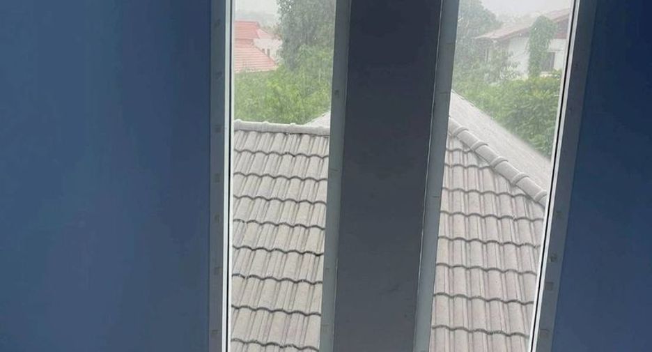 For sale 6 bedrooms house in Bang Lamung, Chonburi