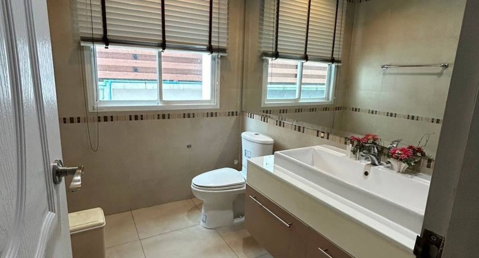 For rent そして for sale 5 ベッドルーム house in Bueng Kum, Bangkok