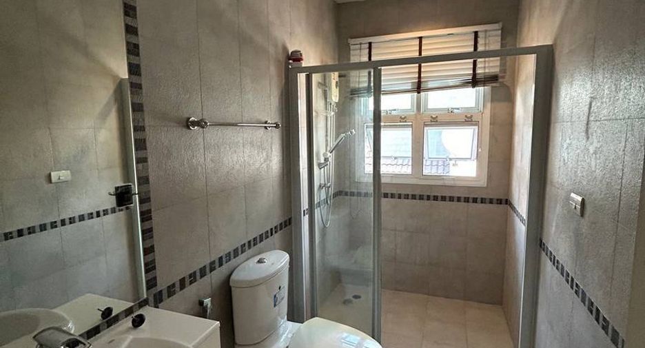 For rent そして for sale 5 ベッドルーム house in Bueng Kum, Bangkok