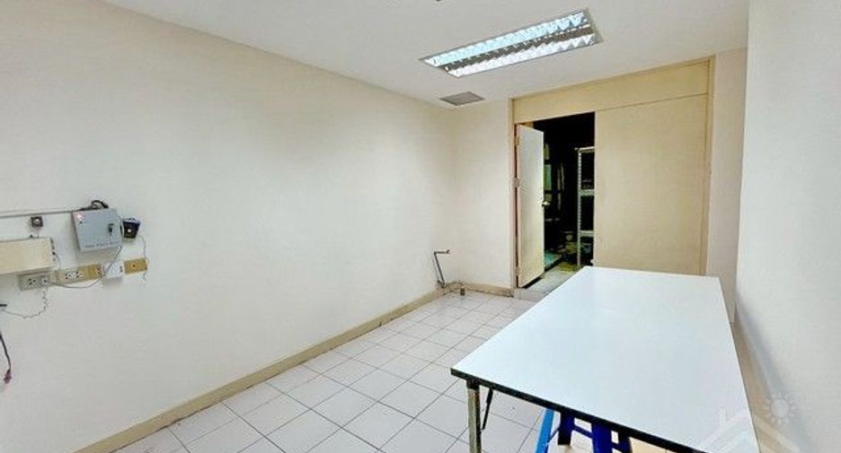 For rent office in Bang Na, Bangkok