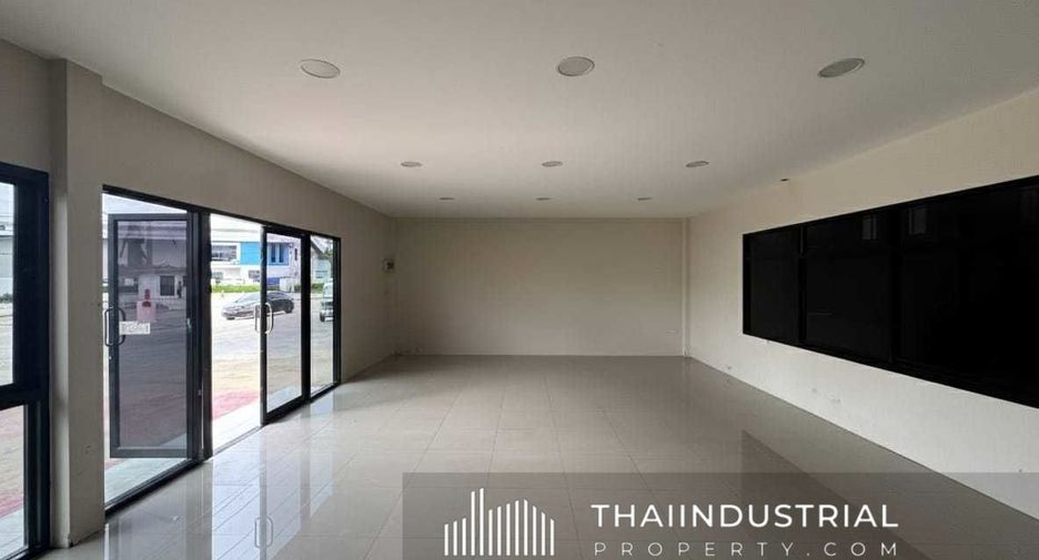For rent warehouse in Ban Bueng, Chonburi
