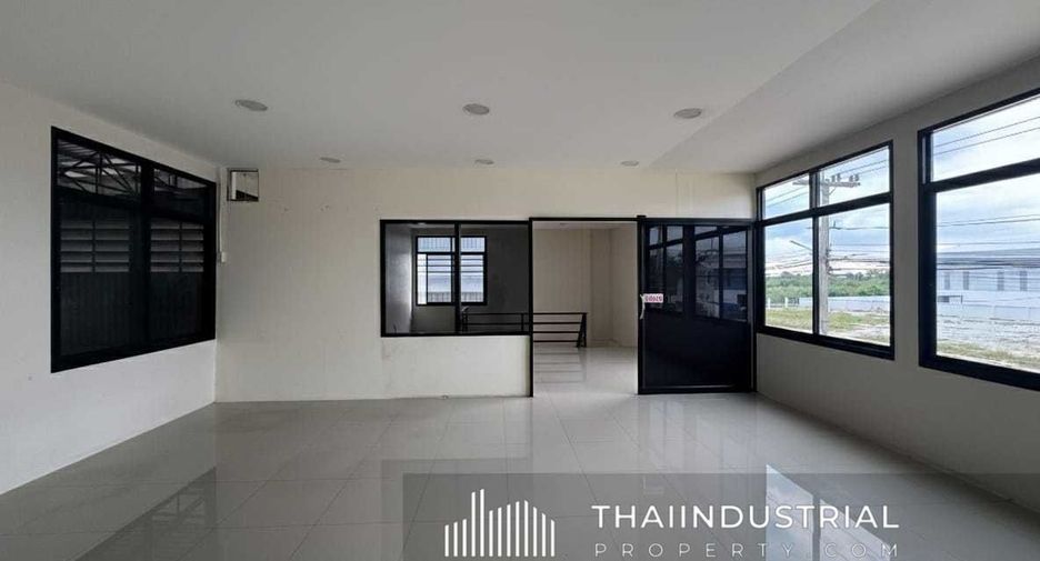 For rent warehouse in Ban Bueng, Chonburi