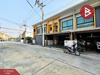 For sale 4 bedrooms townhouse in Mueang Chachoengsao, Chachoengsao