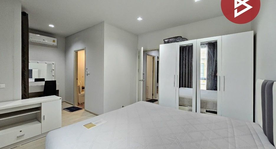 For sale 4 bedrooms townhouse in Mueang Chachoengsao, Chachoengsao