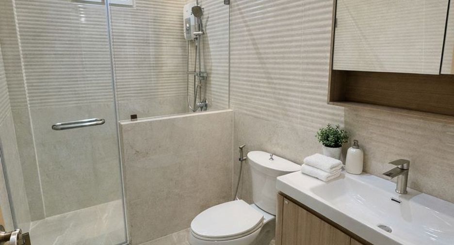 For sale 5 bedrooms house in Mueang Chiang Mai, Chiang Mai