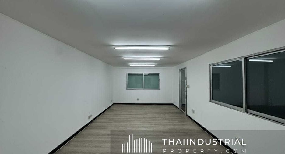 À louer entrepôt à Si Racha, Chonburi