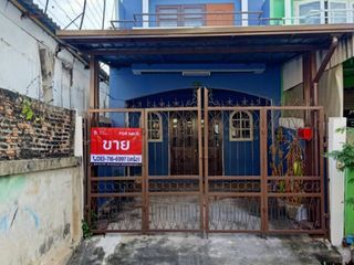 For sale 2 bedrooms townhouse in Bang Sao Thong, Samut Prakan