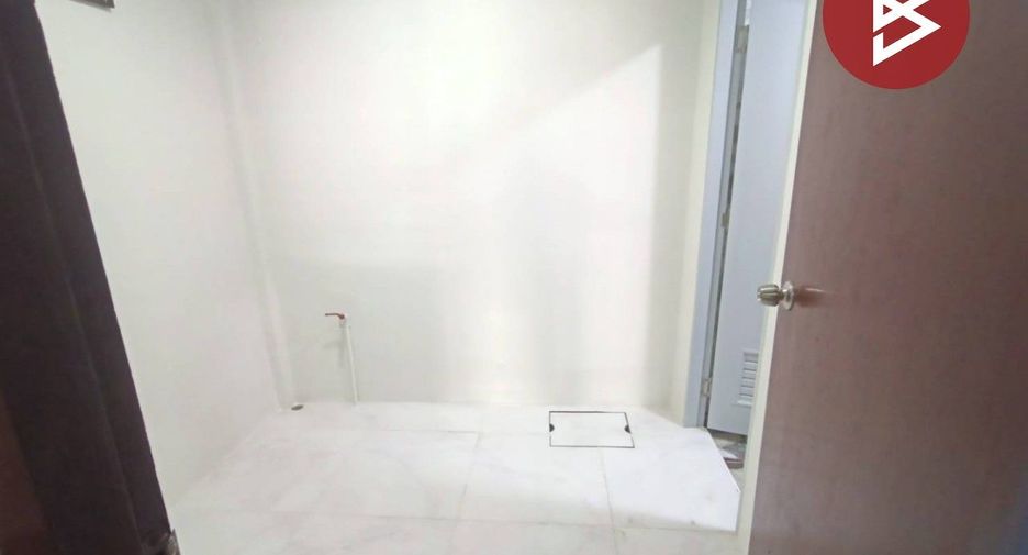 For sale 2 bedrooms townhouse in Bang Sao Thong, Samut Prakan