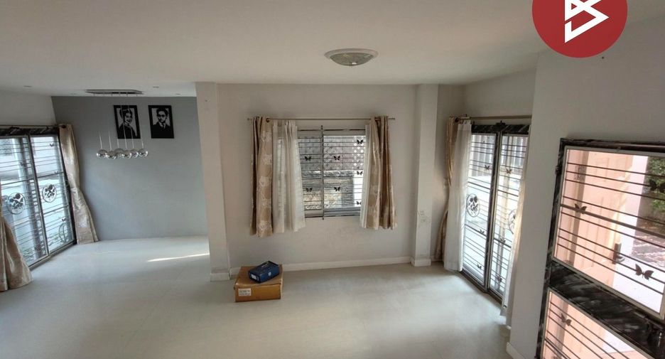For sale 3 ベッドルーム house in Mueang Chon Buri, Chonburi