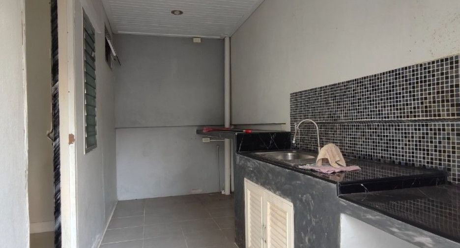 For sale 3 ベッドルーム house in Mueang Chon Buri, Chonburi