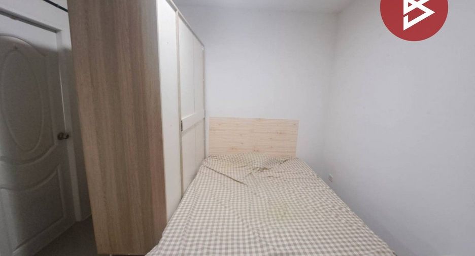 For sale 2 bedrooms townhouse in Mueang Nakhon Sawan, Nakhon Sawan