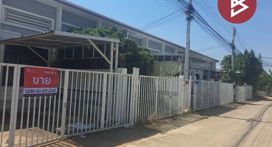 For sale 2 bedrooms townhouse in Mueang Nakhon Sawan, Nakhon Sawan