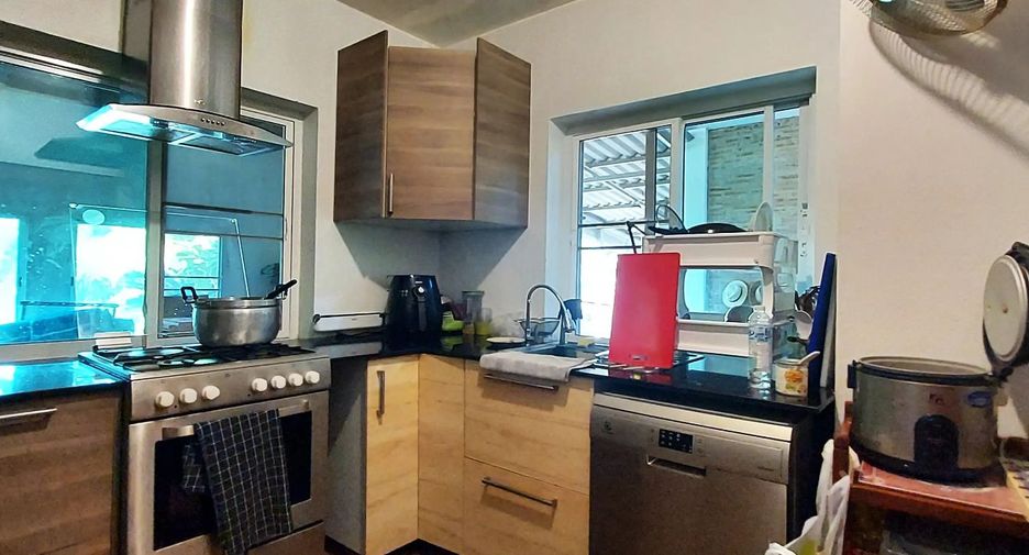 For sale 5 ベッドルーム hotel in Mueang Rayong, Rayong